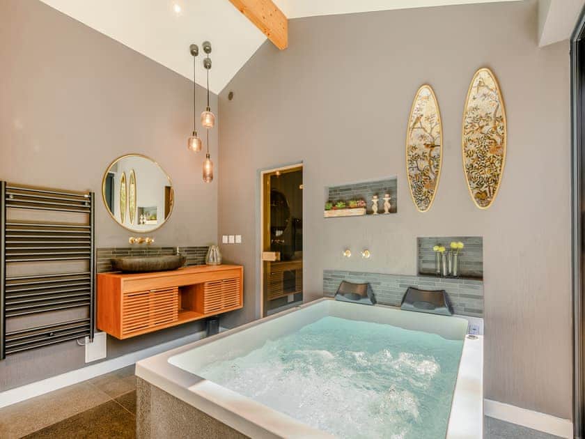 Bathroom | The Learpool Barn, Welland, near Malvern
