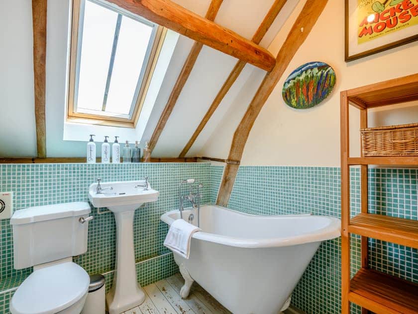 Bathroom | The Learpool Barn, Welland, near Malvern