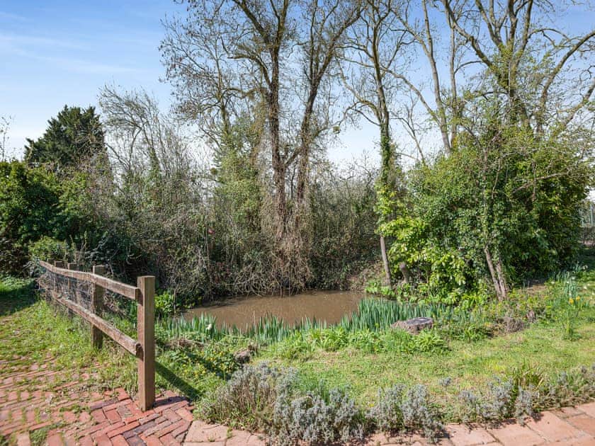 Garden and grounds | The Learpool Barn, Welland, near Malvern