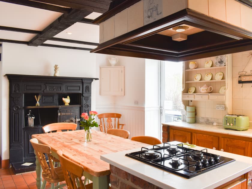 Kitchen/diner | Royds Dairy Cottage, Elsecar, near Barnsley