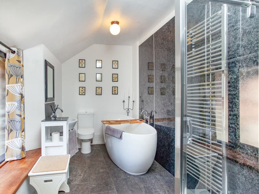 Bathroom | Hope Cottage, Chittlehampton, near Umberleigh
