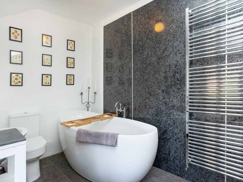 Bathroom | Hope Cottage, Chittlehampton, near Umberleigh