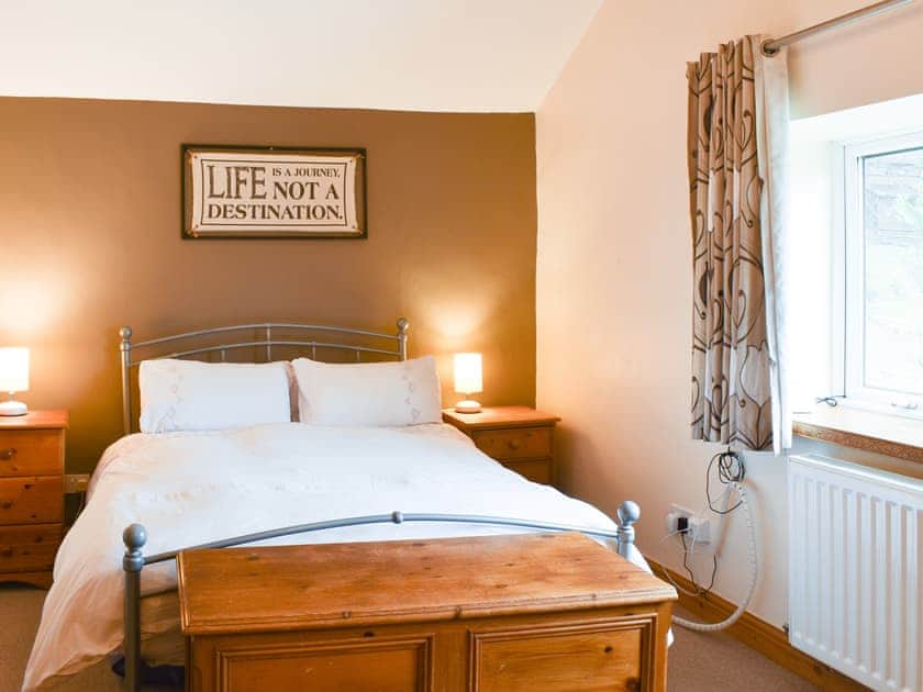 Double bedroom | Snowdon - Red Dragon Cottages, Beddgelert