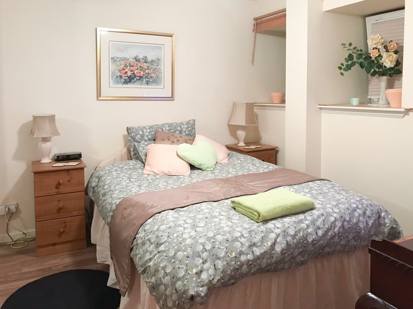 Double bedroom | Scardroy Aberdeen, Aberdeen