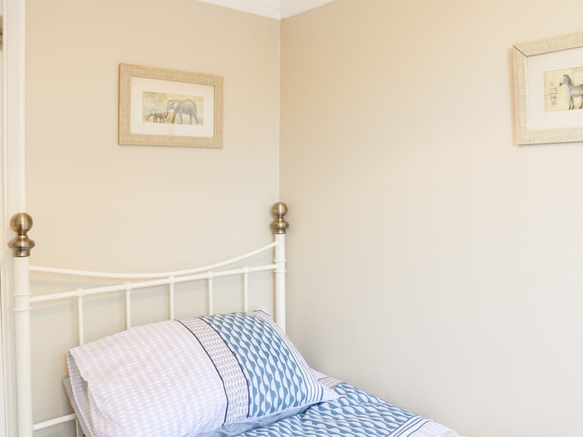 Single bedroom | Dougies Retreat, Pevensey Bay 