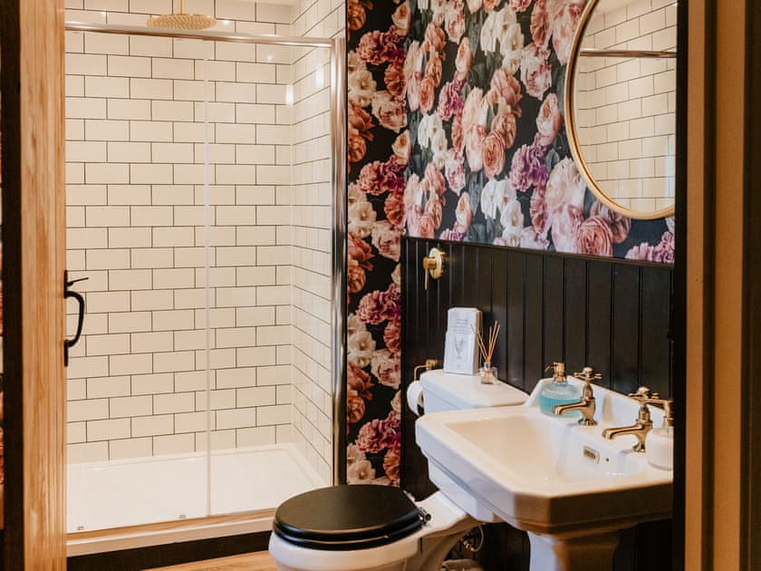 Shower room | Farmhouse - The Pentney Abbey Estate, Pentney, King’s Lynn