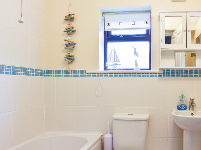 Bathroom | Riverside Cottage, Whitby