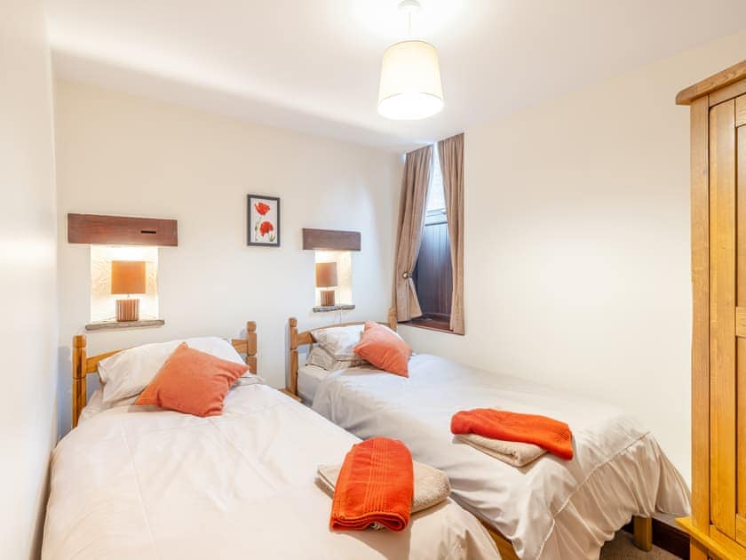 Twin bedroom | Poppies Court - Jericho Farm - Jericho Farm, Earl Sterndale, near Buxton