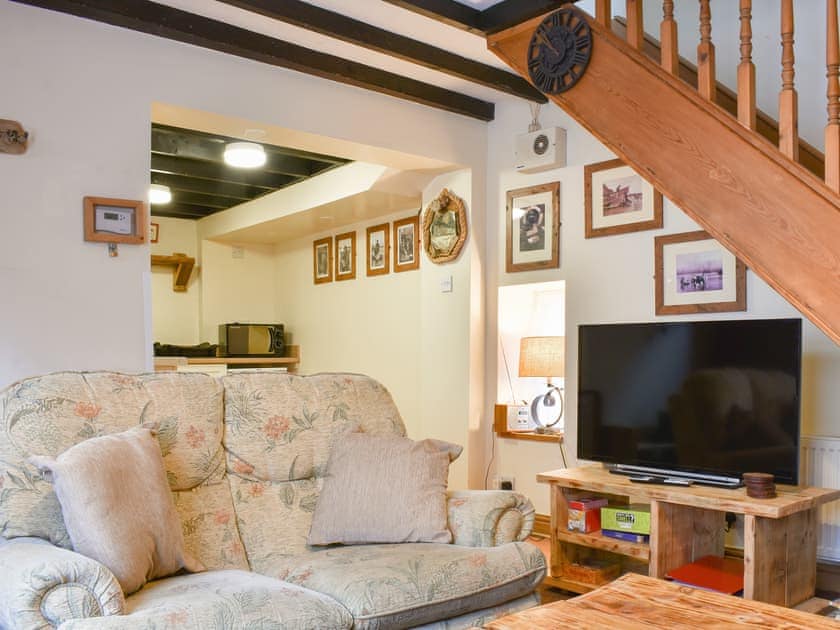 Living room | Awd Tut’s, Whitby