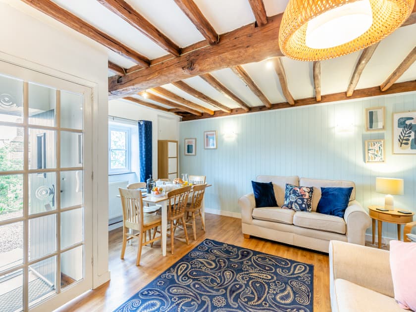 Living room/dining room | Old Hop Kiln - Whitewells Farm, Ridgeway Cross, near Malvern