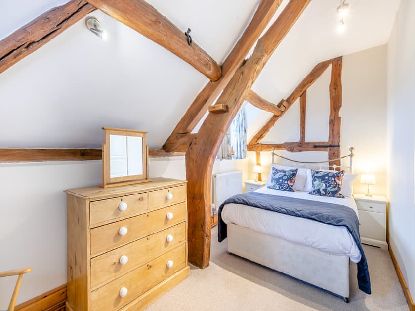 Double bedroom | Old Hop Kiln - Whitewells Farm, Ridgeway Cross, near Malvern