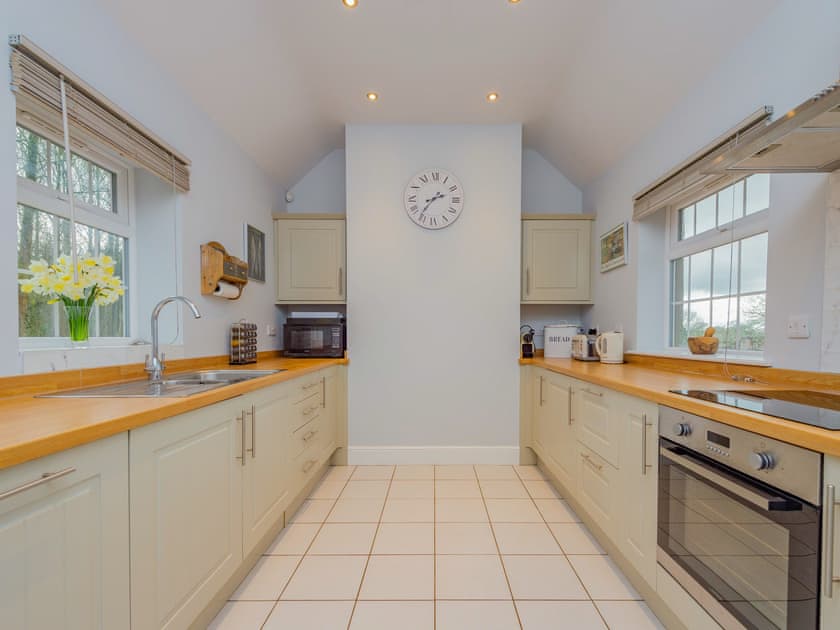 Kitchen | Gardener’s Cottage, Brewood, near Wolverhampton