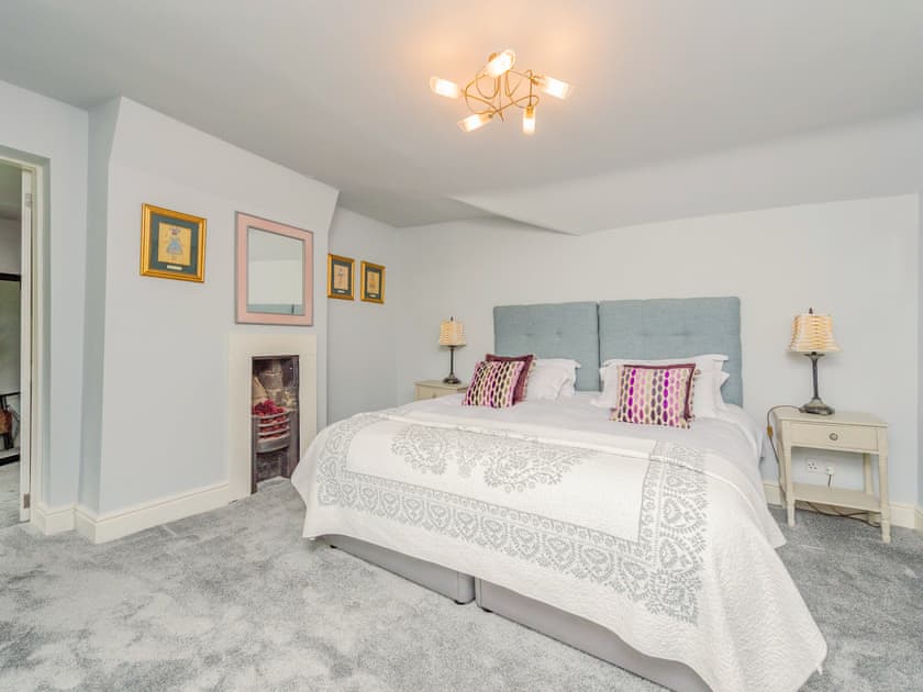 Master Bedroom (Superking) | Gardener’s Cottage, Brewood, near Wolverhampton