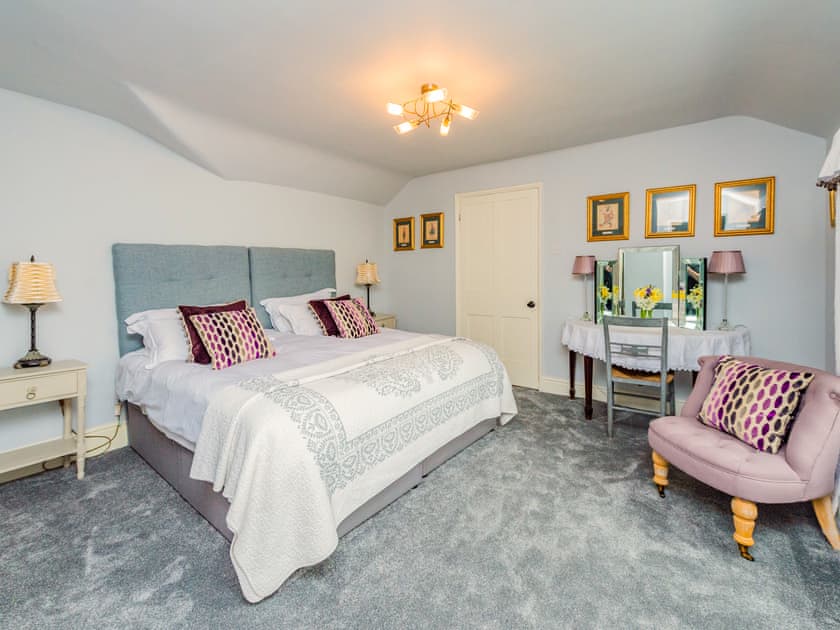 Master Bedroom (Superking) | Gardener’s Cottage, Brewood, near Wolverhampton
