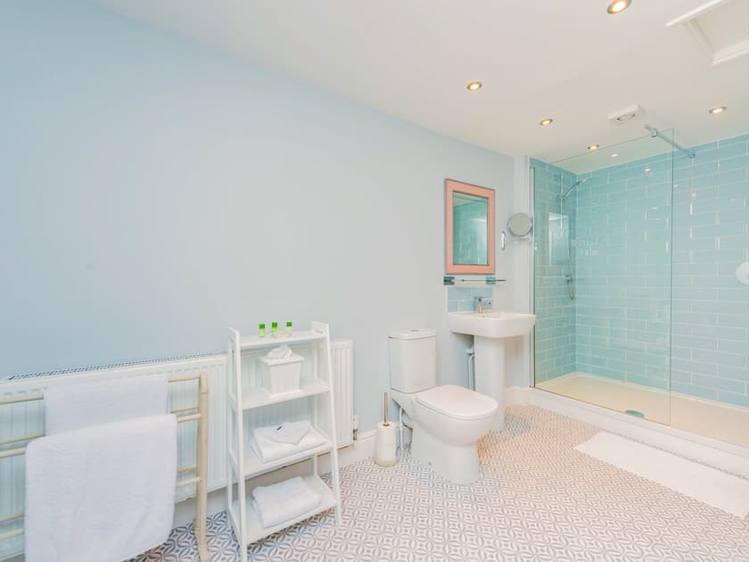 En-suite | Gardener’s Cottage, Brewood, near Wolverhampton