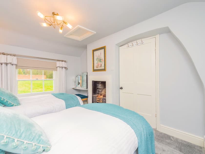 Twin bedroom | Gardener’s Cottage, Brewood, near Wolverhampton
