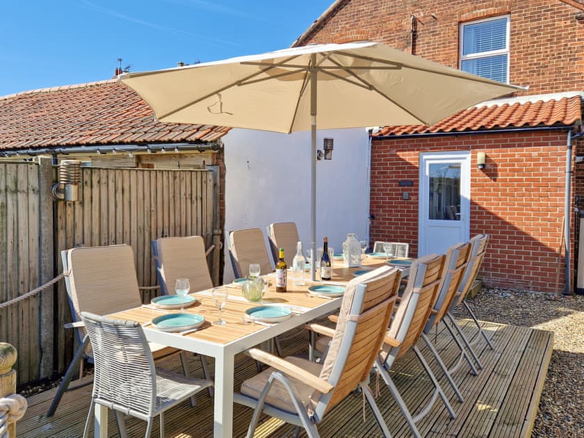 Outdoor Dining | Samphire, Bacton