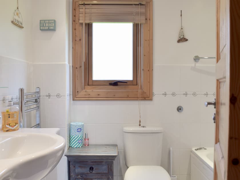 Bathroom | Cwm Gain, Porthgain, near St David’s