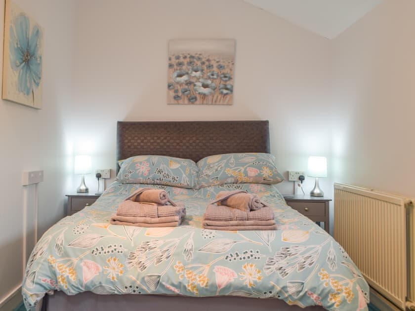 Double bedroom | Glom Cottage, Milton