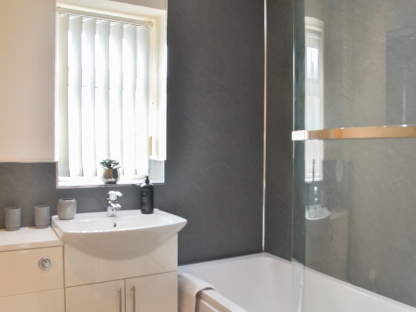 Bathroom | Filey Central Two - Filey Central Holidays, Filey