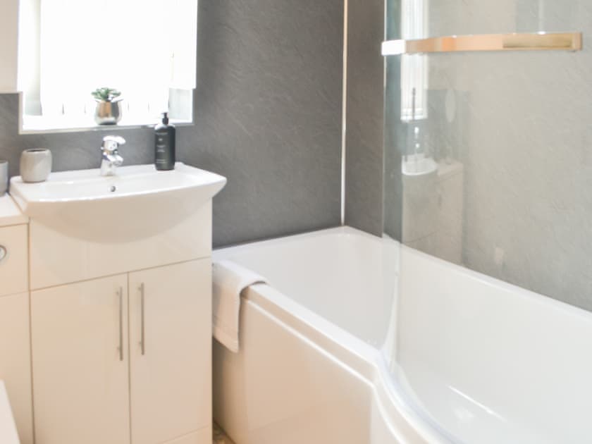 Bathroom | Filey Central Two - Filey Central Holidays, Filey