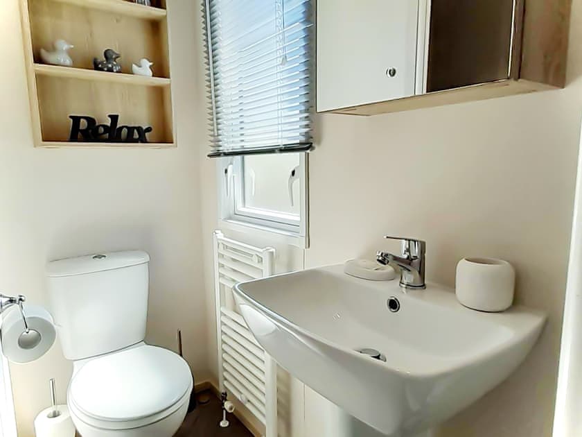 Bathroom | Graylings Rest - Brigham Holiday Park, Brigham, near Cockermouth