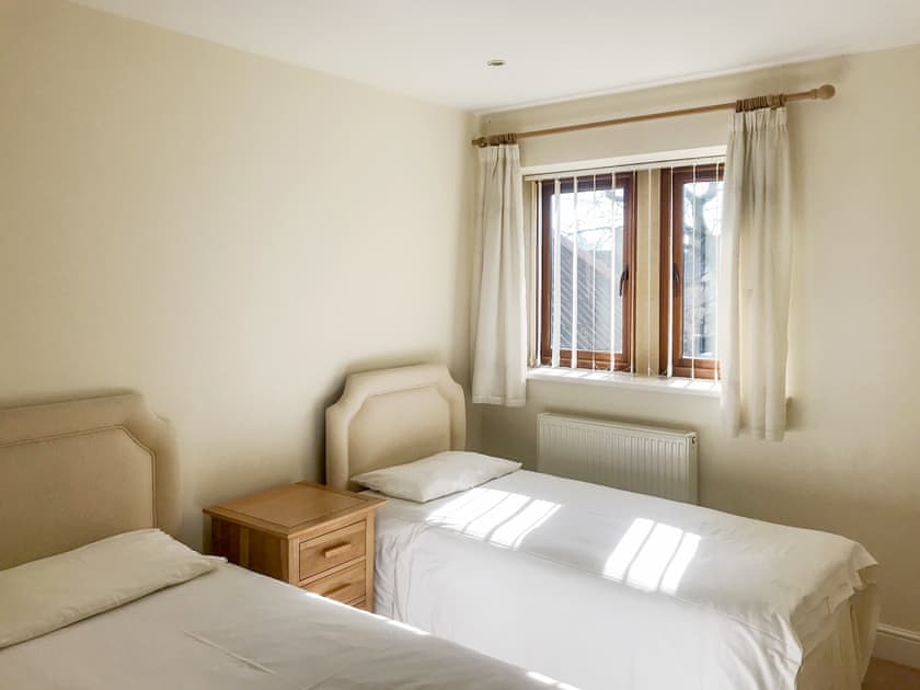 Twin bedroom | The Wagon House, Wellow, near Bath