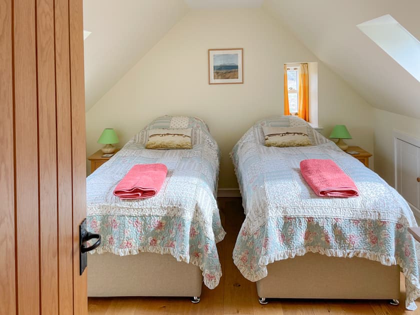Twin bedroom | Burn of Aultmore Croft - Burn of Aultmore Croft Cottages, Glen of Newmill, near Keith