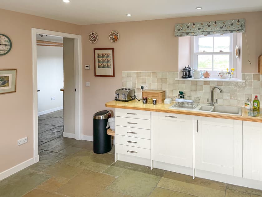 Kitchen | Burn of Aultmore Croft - Burn of Aultmore Croft Cottages, Glen of Newmill, near Keith