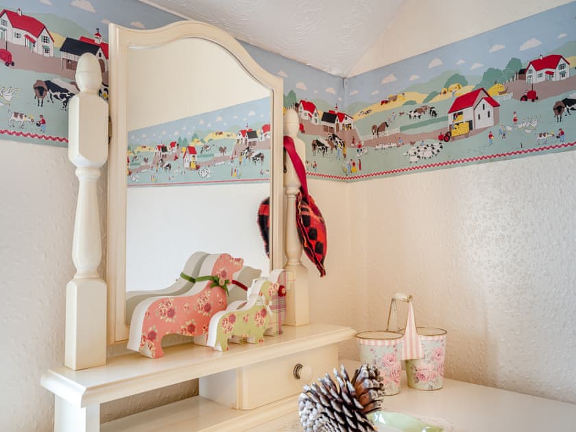 Bedroom | Ty Gwyn - Cefn Gorwydd Cottages, Gowerton, Gower