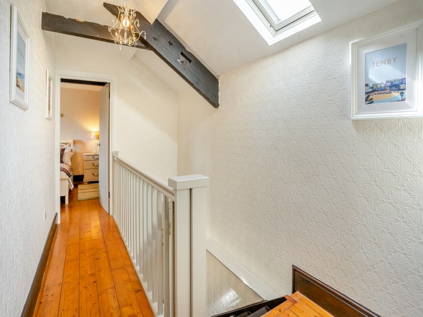 Hallway | Ty Gwyn - Cefn Gorwydd Cottages, Gowerton, Gower