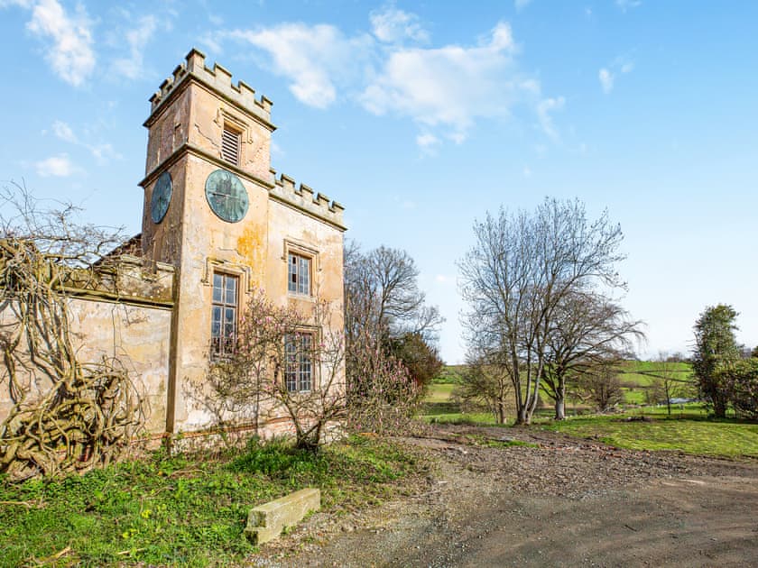 Garden and grounds | Apartment at Llanerchydol Hall, Welshpool