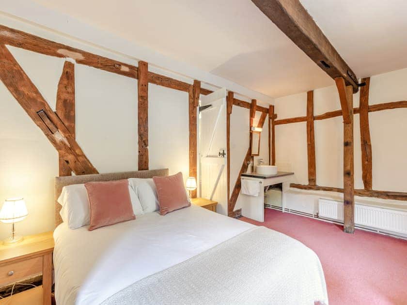 Double bedroom | Haywain - Whitewells Farm, Ridgeway Cross, near Malvern