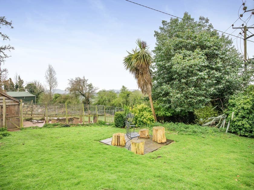 Garden | Haywain - Whitewells Farm, Ridgeway Cross, near Malvern