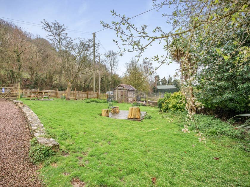 Garden | Haywain - Whitewells Farm, Ridgeway Cross, near Malvern