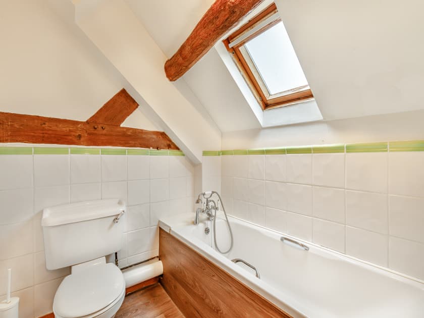 Bathroom | Sparrows Nest - Whitewells Farm, Ridgeway Cross, near Malvern