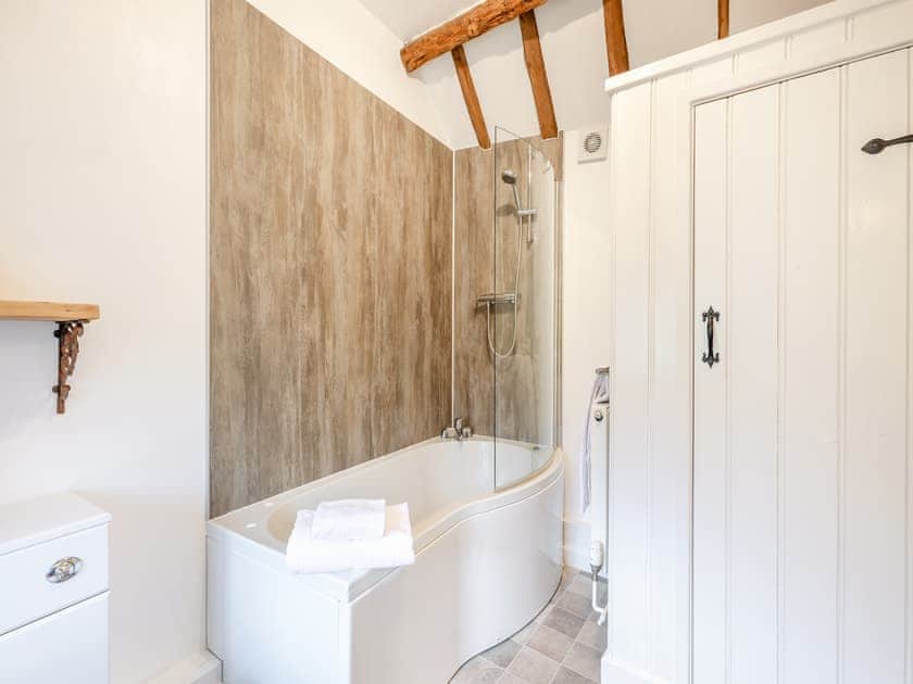 Bathroom | Duck Pond - Whitewells Farm, Ridgeway Cross, near Malvern