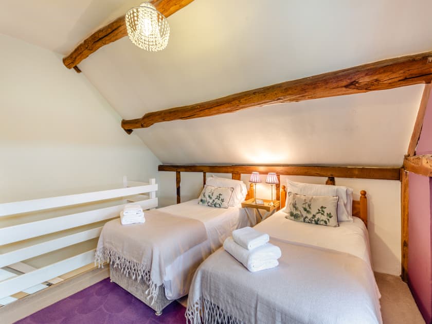 Twin bedroom | Willow - Whitewells Farm, Ridgeway Cross, near Malvern
