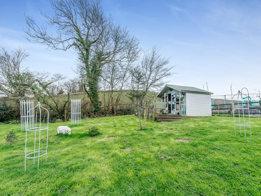 Garden and grounds | Ty Cae Mawr - Cefn Gorwydd Cottages, Gowerton, Gower