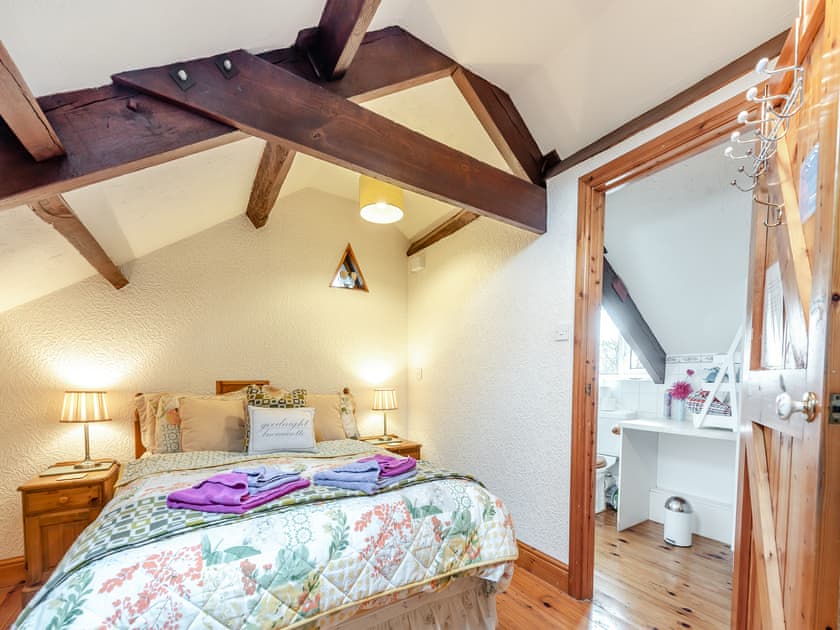 Double bedroom | Ty Berllan - Cefn Gorwydd Cottages, Gowerton, Gower