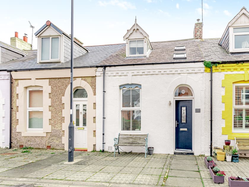 Pebble Cottage in Cullercoats, near Tynemouth Hoseasons