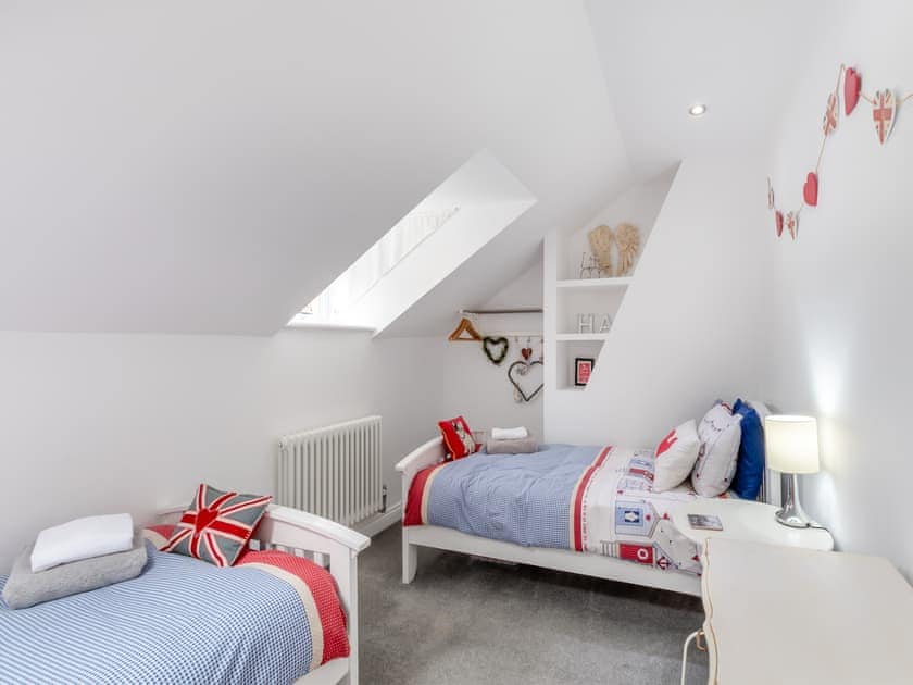Twin bedroom | Pebble Cottage, Cullercoats, near Tynemouth