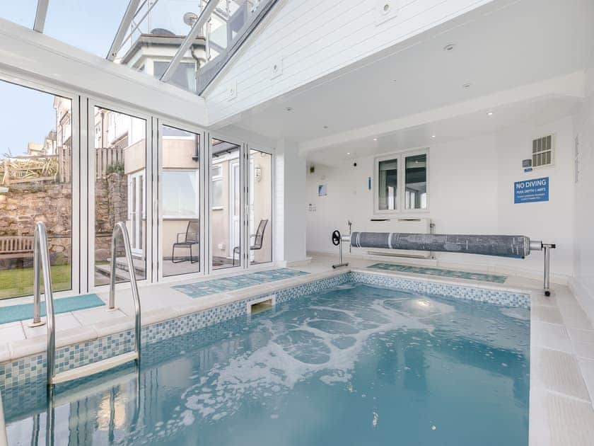 Swimming pool | Trencrom Villa, Carbis Bay