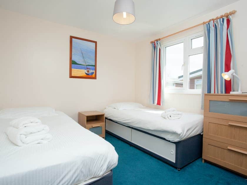 Twin bedroom | Lodge 73 - Atlantic Bays Lodges, St Merryn, near Padstow