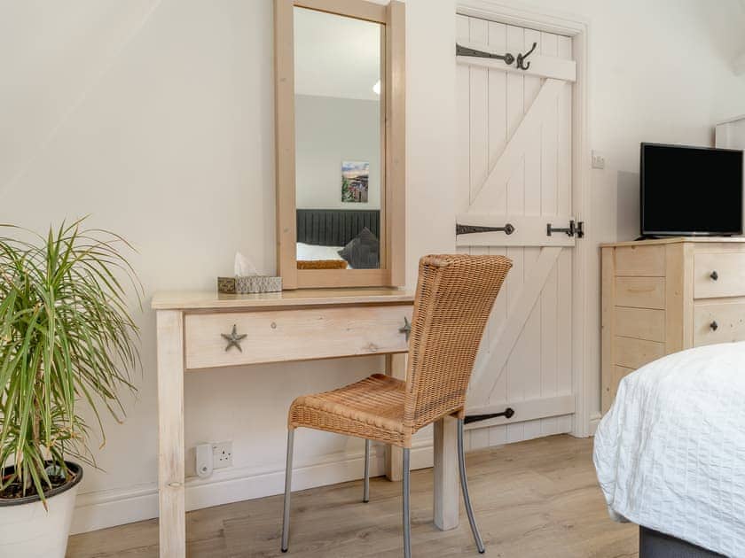 Double bedroom | Kiln Cottage Whitby, Whitby