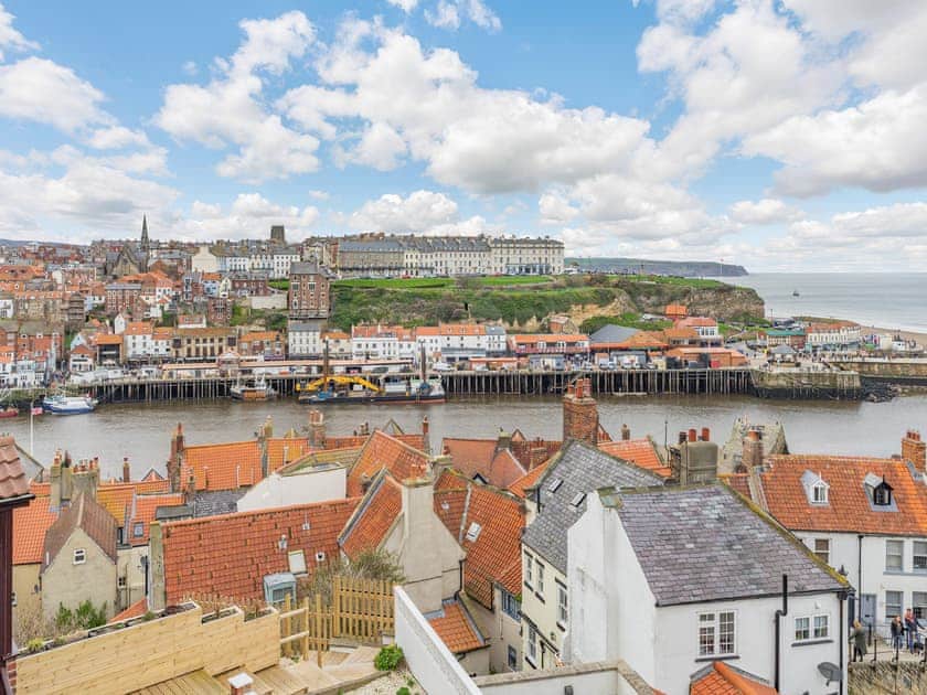 Surrounding area | Kiln Cottage Whitby, Whitby