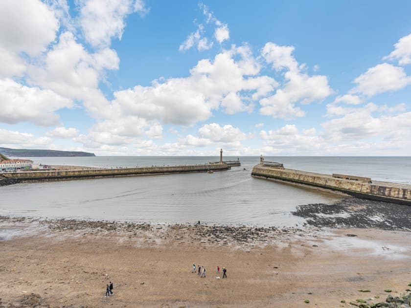 Surrounding area | Kiln Cottage Whitby, Whitby