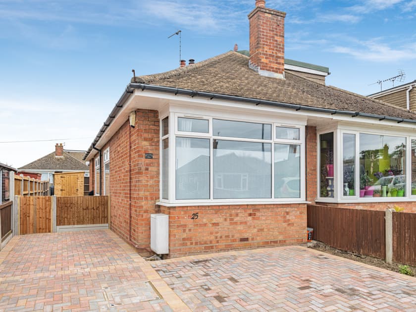 Iris & Del’s Place (ref UK43042) in CaisteronSea