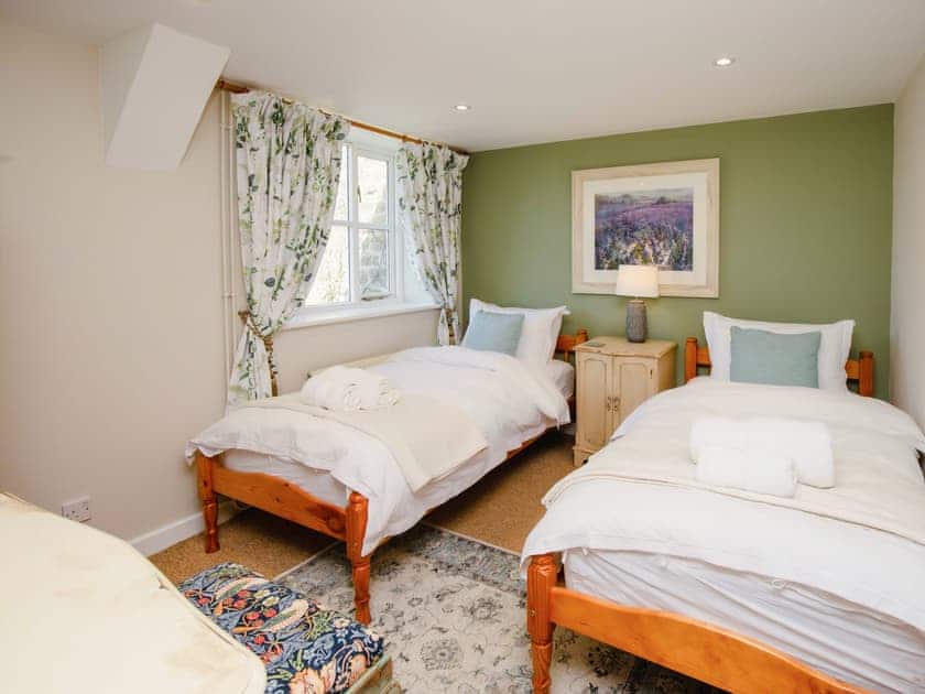 Twin bedroom | Carters Cottage - Rudge Farm Cottages, Chilcombe, near Bridport