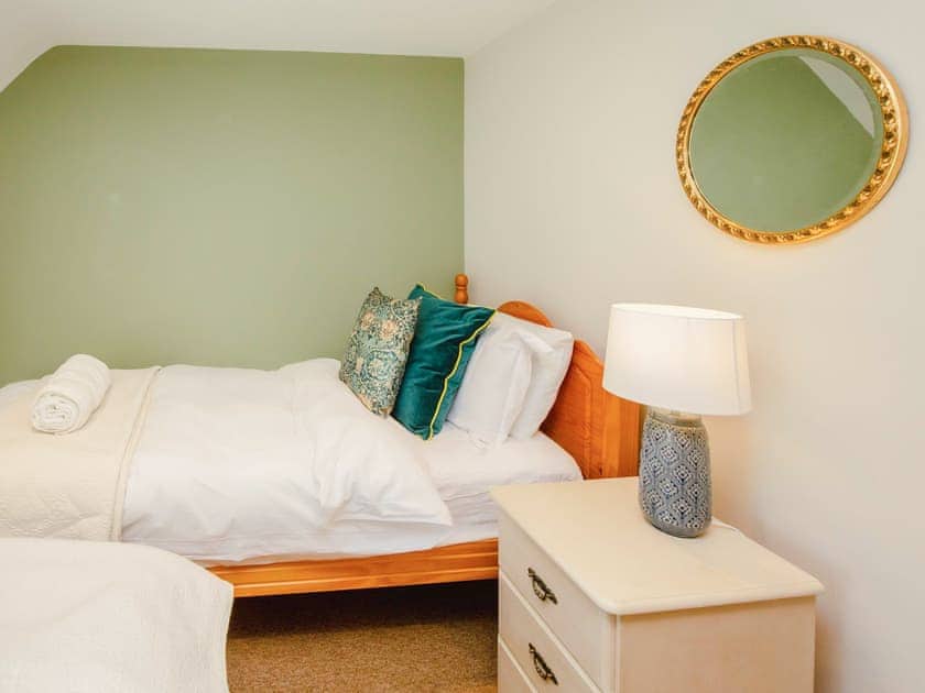 Twin bedroom | Carters Cottage - Rudge Farm Cottages, Chilcombe, near Bridport